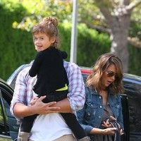 Jessica Alba, Cash Warren and daughter head out for a family meal photos | Picture 79819